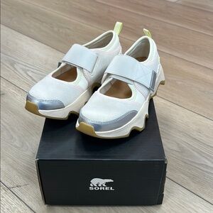 Sorel NIB Kinetic Impact II MJ - White and Silver